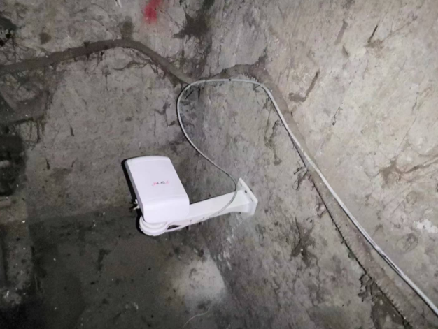 电梯网桥.png